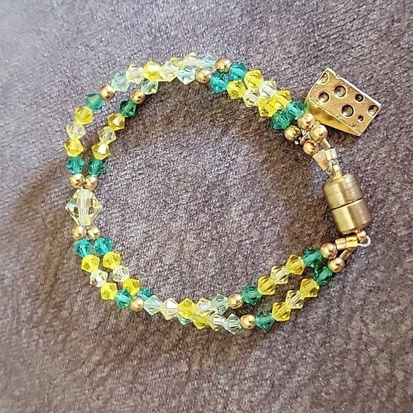 HANDMADE Crystal Green Bay Packers Cheese Charm Torsade Bracelet - Picture 5 of 6